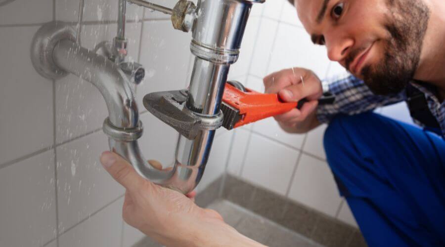 Professional water heater repair in Forreston, TX